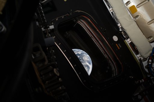 Astronauţii misiunii Artemis II, în drum spre Lună, au împărtăşit primele imagini cu Pământul aşa cum se vede de la bordul capsulei Orion - FOTO