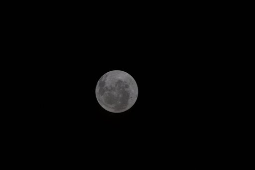 Se apropie momentul în care astronauţii misiunii Artemis II vor doborî recordul de distanţă stabilit de Apollo 13. Ce se ştie despre zborul în jurul Lunii