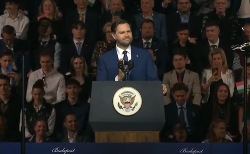Trump îl susţine pe Orban, la telefon, la un miting electoral la Budapesta. Vance l-a sunat pe Trump, dar a primit mai întâi un mesaj automat că nu este configurată căsuţa vocală, după care l-a pus pe ”speaker”. ”Aveţi un om care v-a ţinut ţara puternică”