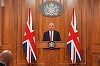 Forţe britanice au urmărit trei submarine ruse care spionau cabluri submarine în nordul Atlanticului, anunţă ministrul britanic al Apărării John Healey
