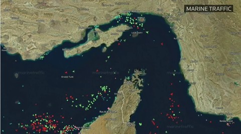 Trump avertizează că orice „navă de atac rapidă” iraniană care va încălca blocada va fi „distrusă”