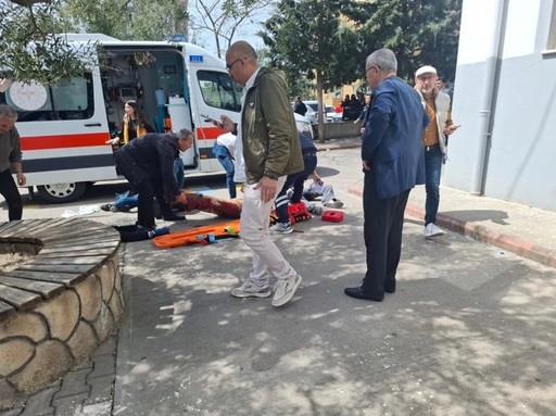 UPDATE-Patru morţi, inclusiv trei elevi, şi 20 de răniţi în sudul Turciei, într-un atac armat într-o şcoală primară, în în două clase cu elevi de zece ani. Patru răniţi, în stare gravă. Autorul atacului, în vârstă de 13-14 ani, fiul unui fost poliţist, a murit