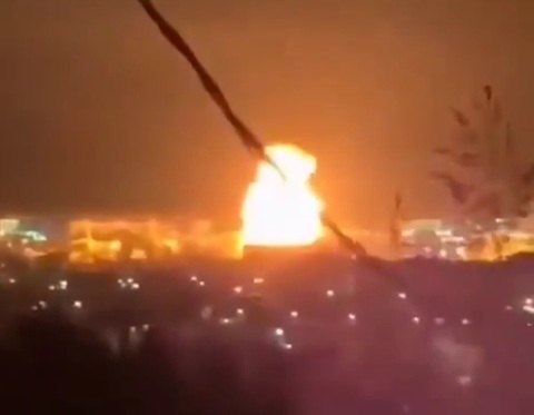 Trei ucraineni şi doi ruşi au fost ucişi în urma unor atacuri aeriene