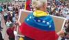 Manifestaţie în faţa Ambasadei Statelor Unite din Venezuela. Protestatarii au cerut organizarea de alegeri şi creşteri salariale