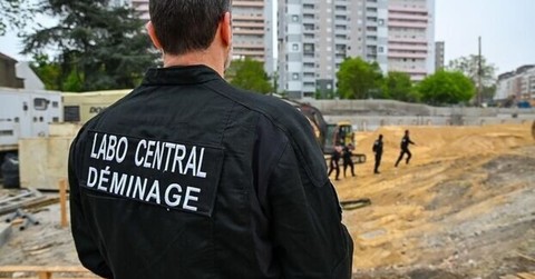 Mii de parizieni, evacuaţi pentru detonarea unei bombe din timpul celui de-al Doilea Război Mondial