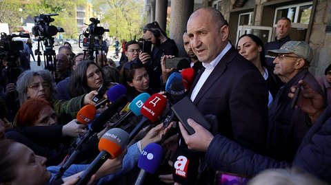Alegeri în Bulgaria: Rumen Radev salută „victoria asupra apatiei”. "Dar neîncrederea în politica bulgară rămâne semnificativă", spune el / Bulgaria Progresistă, câştigătoare detaşată conform primelor rezultate