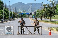 Trump trimite o delegaţie condusă de Vance la Islamabad, la negocieri cu Iranul, care anunţă că nu intenţionează să participe la aceste negocieri