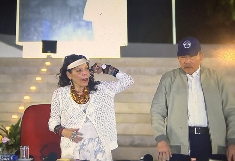 Preşedintele nicaraguan Daniel Ortega, fostul lider al gherilei sandiniste de extremă stânga, îl acuză pe Donald Trump de ”dezechilibru mental”, pentru că a lansat Războiul din Iran. ”Aşa cum se zice aici, el nu e întreg la cap”