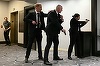 UPDATE - Focuri de armă la dineul corespondenţilor de la Casa Albă. Donald şi Melania Trump au fost evacuaţi / Suspectul, identificat / Agent Secret Service, rănit  / Trump: „Un lup singuratic care acţionează pe cont propriu”- VIDEO