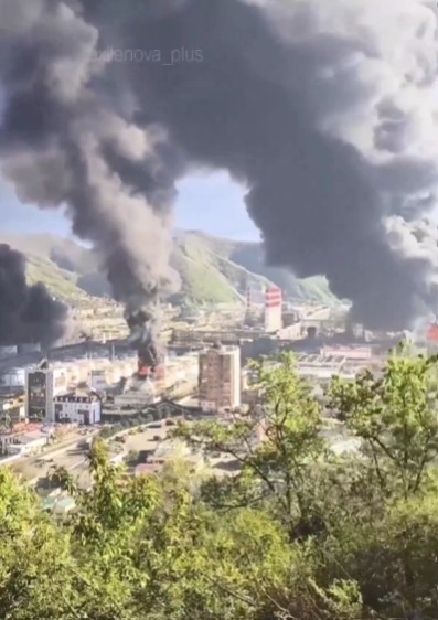 Putin acuză Ucraina că şi-a intensificat atacurile asupra ţintelor civile din Rusia, după al treilea atac din această lună asupra rafinăriei din Tuapse de la Marea Neagră - VIDEO