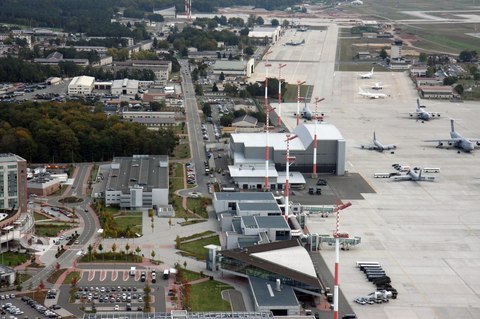 Primarul din Ramstein avertizează asupra consecinţelor „dezastruoase” ale retragerii trupelor americane