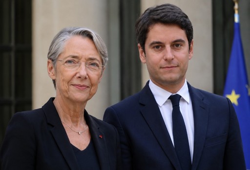 Luptă în fostul partid al lui Macron. Fostul premier Elisabeth Borne anunţă că se retrage din conducerea Renaissance, fiind „în dezacord” cu linia partidului promovată de Gabriel Attal, şi el fost premier