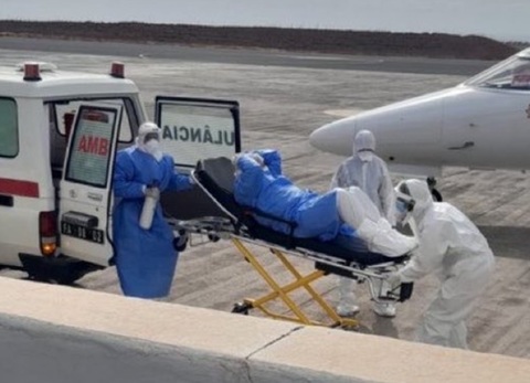 Trei presupuşi bolnavi de hantavirus, doi membri bolnavi ai echipajului, un olandez şi un britanic, şi un caz de contact, evacuaţi de pe MV Hondius la Capul Verde pentru a fi transferaţi în Olanda, anunţă directorul OMS