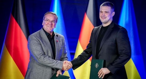 Pistorius respinge, la Kiev, drept o ”capcană” declaraţiile lui Putin despre un sfârşit apropiat al Războiului din Ucraina. ”Dacă vede sfârşitul războiului aproape, de ce nu-i pune pur şi simplu capăt?”