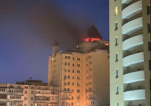 Cel puţin un mort şi patru răniţi în Ucraina, în atacuri ruse în Dnipropetrovsk, după expirarea armistiţiului. Prima alertă aeriană la Kiev de la 8 mai. 200 de drone lansate împotriva Ucrainei, acuză Zelenski. 27 de drone interceptate în trei regiuni ruse