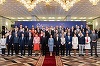 În total 36 de state membre ale Consiliului Europei, inclusiv state UE, aprobă, printr-o rezoluţie a Comitetului Miniştrilor CoE, la Chişinău, înfiinţarea unui Tribunal Special pentru Ucraina. Comisia Europeană anunţă că va contribui cu 10 mil. € la înfii