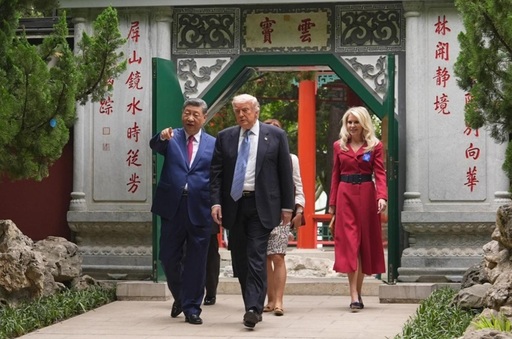 Trump avertizează Taiwanul, într-un interviu la Fox News, înainte să plece din China, să nu-şi proclame independenţa