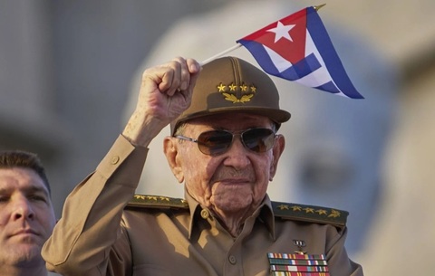 Guvernul american vrea să-l inculpe pe fostul preşedinte cubanez Raul Castro