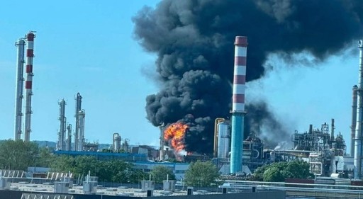 Un mort şi mai mulţi răniţi în urma unei explozii la o rafinărie MOL din Ungaria