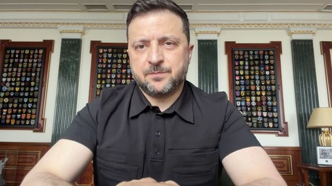 Zelenski anunţă că Ucraina a atacat rafinăria de petrol rusă Iaroslavl, aflată la 700 de km depărtare