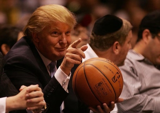 Trump a anunţat într-o şedinţă de Guvern că se gândeşte să se ducă la un meci al finalei NBA la New York