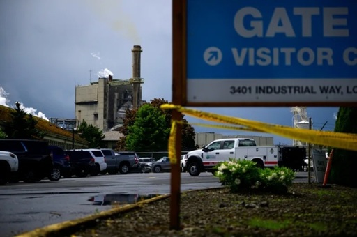 Bilanţul victimelor accidentului de la fabrica americană de hârtie de la Longview creşte la opt morţi şi trei dispăruţi, după descoperirea altor şase cadavre. Apa potabilă şi aerul din zonă nu au fost contaminate, anunţă autorităţile
