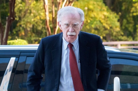 John Bolton, un fost consilier al lui Trump, urmează să pledeze vinovat de păstrarea unor documente secrete, după ce a pledat nevinovat