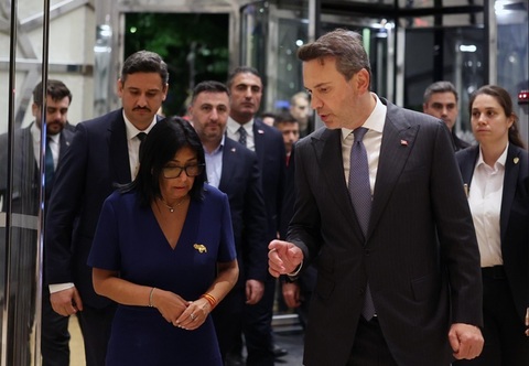 Preşedinta interimară venezueleană Delcy Rodriguez urmează să se întâlnească cu Recep Tayyip Erdogan într-o vizită-surpriză în Turcia, după o vizită de cinci zile în India