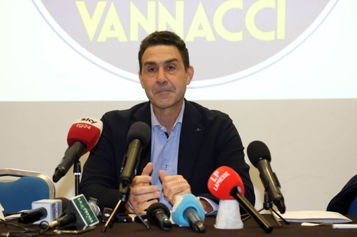 Un fost general italian a înfiinţat un partid de extremă dreapta, anti-UE şi pro-Rusia care ameninţă un al doilea mandat de premier pentru Meloni