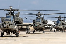 Un elicopter american de tip Apache, prăbuşit în apropiere de Strâmtoarea Ormuz. Cei doi piloţi ”sunt bine”, ”nimeni nu a fost rănit”, anunţă Trump