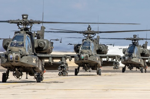 Un elicopter american de tip Apache, prăbuşit în apropiere de Strâmtoarea Ormuz. Cei doi piloţi ”sunt bine”, ”nimeni nu a fost rănit”, anunţă Trump
