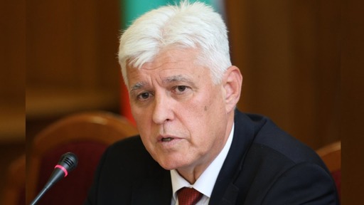 Bulgaria anunţă că nu va mai furniza arme Ucrainei: „Au nevoie de oameni, nu de arme”, declară noul ministru al apărării