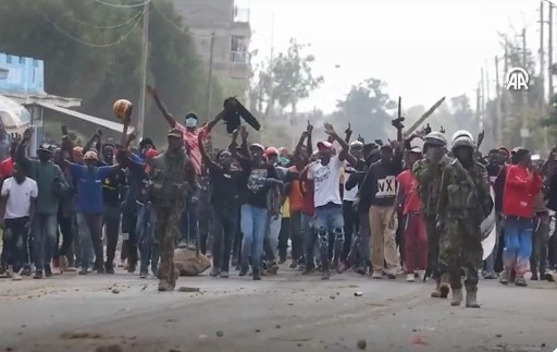 Un protestatar a fost împuşcat mortal în timpul unei manifestaţii împotriva unui centru american de tratare a Ebola din Kenya