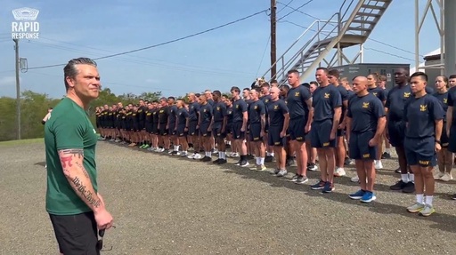 Secretarul american al Apărării Pete Hegseth avertizează Cuba, într-o vizită la Guantanamo, să nu cumpere armament care să ameninţe SUA, după ce presa americană a dezvăluit că Havana a cumpărat peste 300 de drone şi discută planuri să le folosească împotriva bazei şi SUA