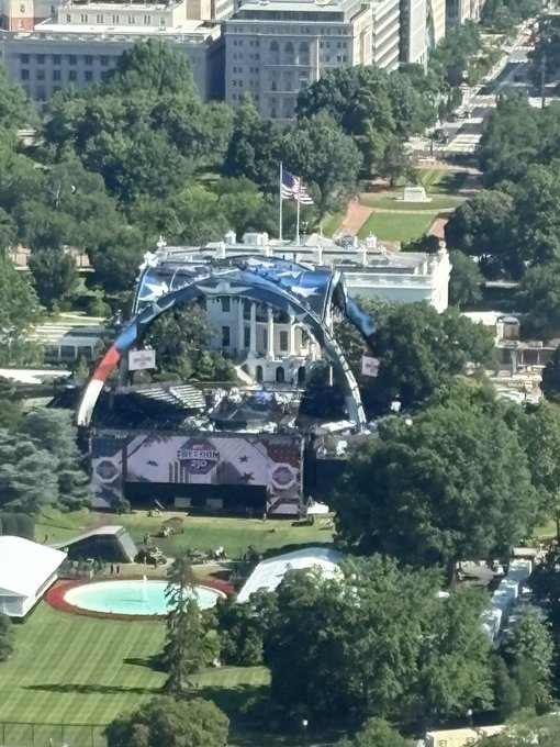 UPDATE - FBI anunţă că a dejucat un atentat care viza evenimentul UFC organizat de ziua lui Donald Trump