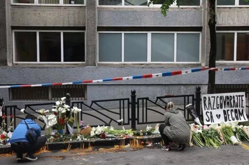 Părinţii adolescentului care a ucis la 13 ani nouă elevi şi un paznic într-o şcoală în Serbia, condamnaţi din nou, tatăl la 14 ani, iar mama la doi ani de închisoare, cu privire la abuz şi neglijenţă