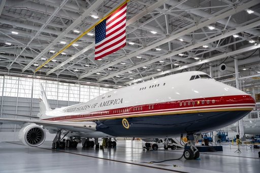 „Casa Albă zburătoare”: Trump a primit noul avion Air Force One donat de Qatar