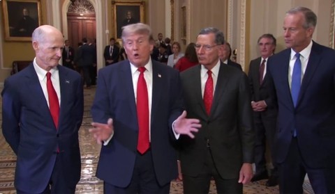 Trump şi senatorul republican Bill Cassidy au avut o ceartă aprinsă pe tema războiului cu Iranul 