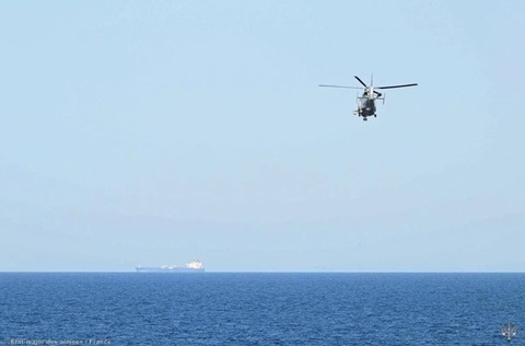 Franţa interceptează al cincilea petrolier din flota fantomă rusă, Deliver, în largul Siciliei, anunţă Macron