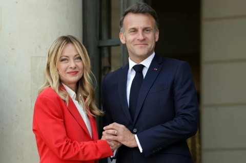 Macron şi Meloni îşi demonstrează ”buna înţelegere” pe Coasta de Azur