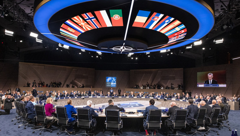 POLITICO: Aliaţii vor promite contracte de armament în valoare de miliarde şi ajutor pentru Ucraina la summitul NATO de la Ankara. Declaraţia finală ar putea conţine referiri la războiul SUA împotriva Iranului 
