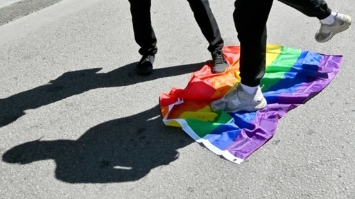 Dublul front al militarilor lesbiene, gay, bisexuali şi transsexuali ucraineni împotriva Rusiei şi pentru drepturile lor