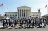 Curtea Supremă a SUA respinge contestarea lui Trump a jus soli şi-i anulează decretul, o înfrângere majoră a miliardarului. Copiii născuţi în SUA din părinţi ”prezenţi în mod ilegal sau temporar” sunt ”cetăţeni prin naştere, în virtutea celui de-al 14-lea