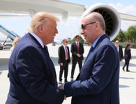 Erdogan îl primeşte pe Trump la summitul NATO de la Ankara cu covorul albastru şi ochelari de soare