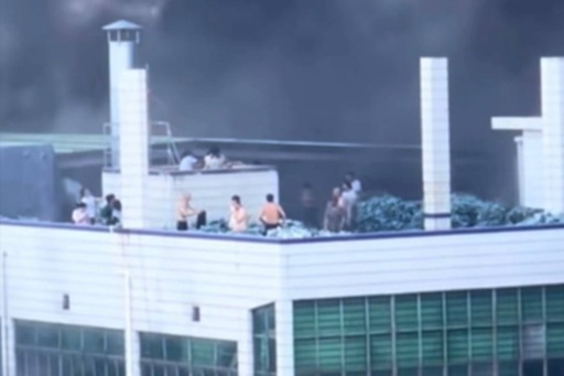 ”Pierderi umane grave” în sud-estul Chinei, într-un incendiu la o fabrică de încălţăminte Huiteng, la Jinjiang, în provincia Fujian, anunţă Xi Jinping. El cere ”stabilirea rapidă a cauzelor incidentului şi stabilirea strictă a responsabilităţilor”. Persoane blocate înăuntru