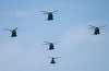 Jandarmii francezi survolează Champs-Elysées, de Ziua Naţională, cu un nou elicopter extrem de puternic, de tip H145 D3