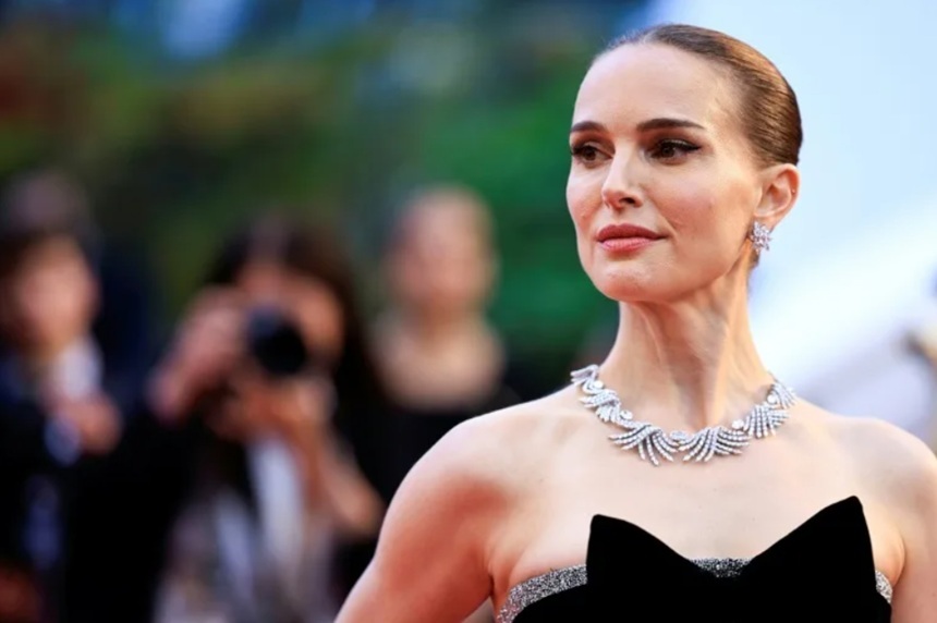 Natalie Portman și Christine Lagarde, distinse între alții, de Ziua Națională a Franței, cu Legiunea de Onoare