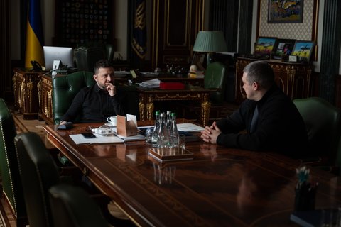 Zelenski face apel la „unitate” în cadrul comandamentului militar după demiterea contestată a ministrului apărării