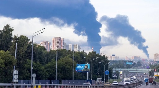 Zece răniţi, inclusiv trei chinezi, în Rusia, în atacuri ucrainene masive cu dronă vizând instalaţii strategice. Centre logistice şi un depozit de petrol, atinse. Incendiu la instalaţie industrială Iujnie Vrata. Comitetul rus de anchetă anchetează un ”atentat”