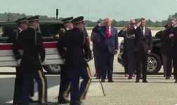 Trump promite că va „distruge un pod sau o centrală electrică” de fiecare dată când Iranul va ataca nave în Strâmtoarea Ormuz. Ameninţările, făcute înainte de a participa la ceremonia de primire a soldaţilor morţi pe front - VIDEO